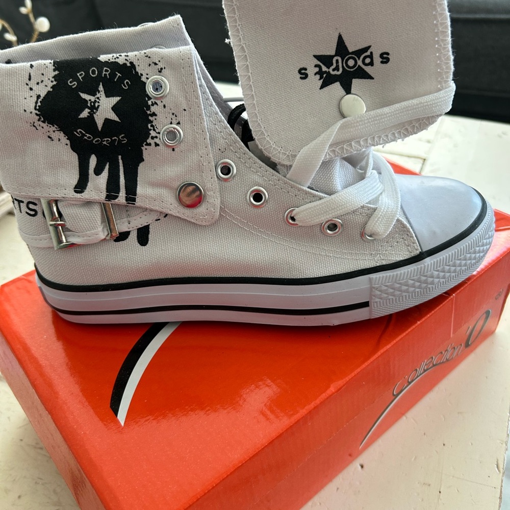 Kids High-Top Sneakers - White